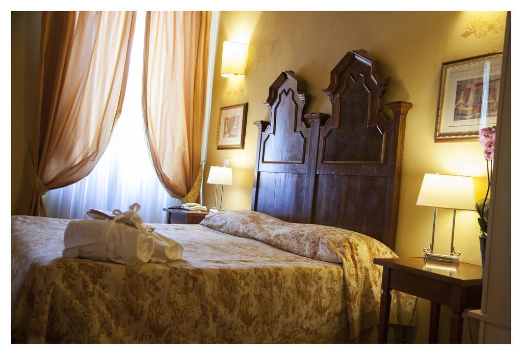 Palazzo Guiderocchi Hotel Ascoli Piceno megye Kültér fotó